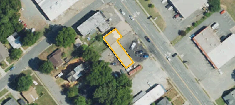 909 Webb Ave