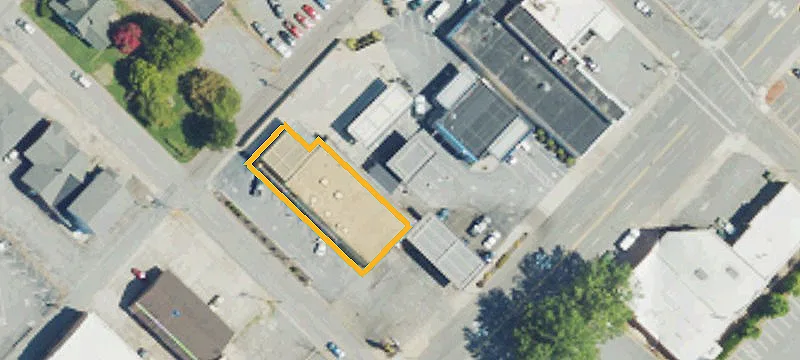 300 Main St