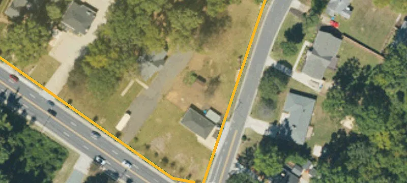 702 Main St