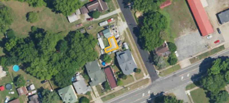 1442 Main St