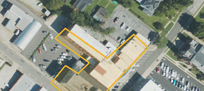 221 Main St
