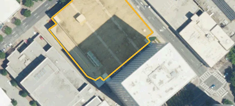 400 Tryon St