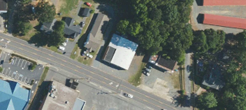 1439 Main St