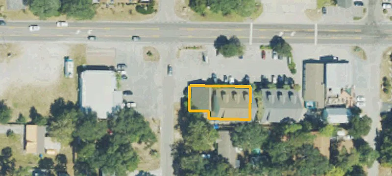 8501 Oak Is Dr