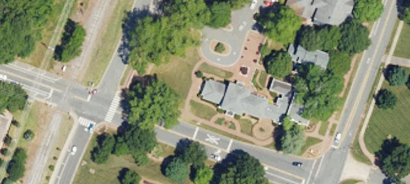 405 Main St