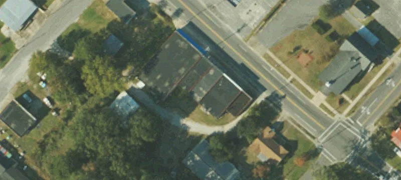 564 Queen St