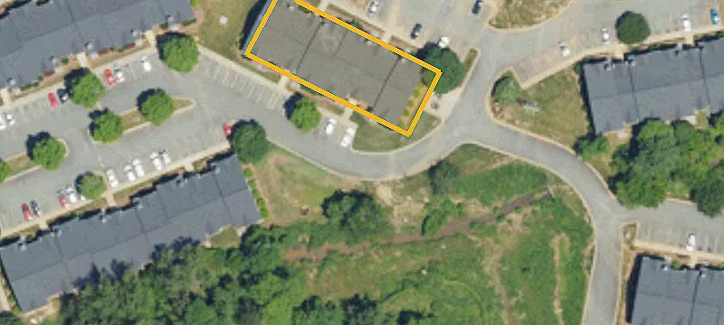 10701 Huntersville Cmns Dr