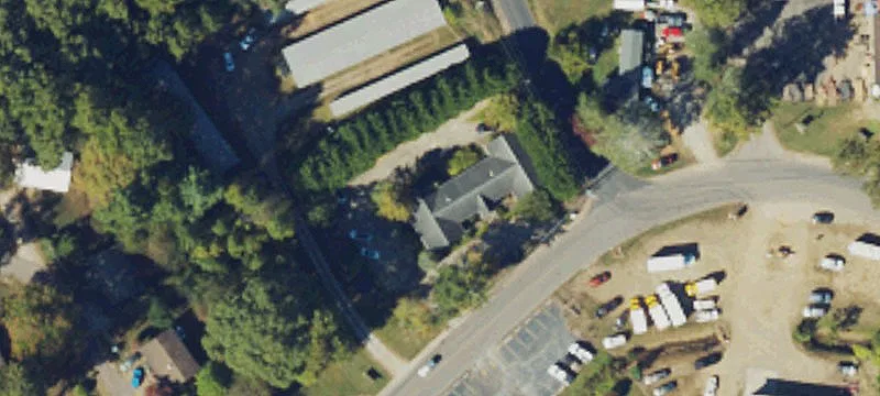 587 Main St