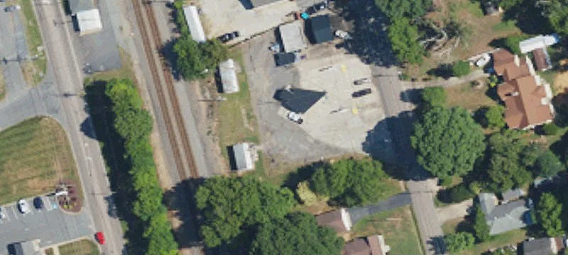 1414 Rdg Ave