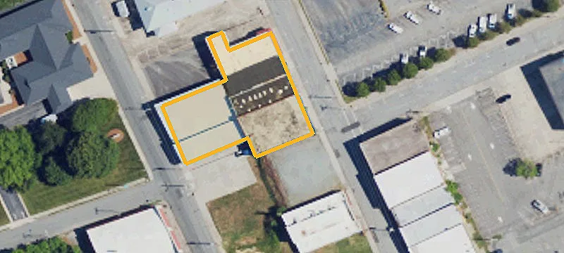 32 Trade St