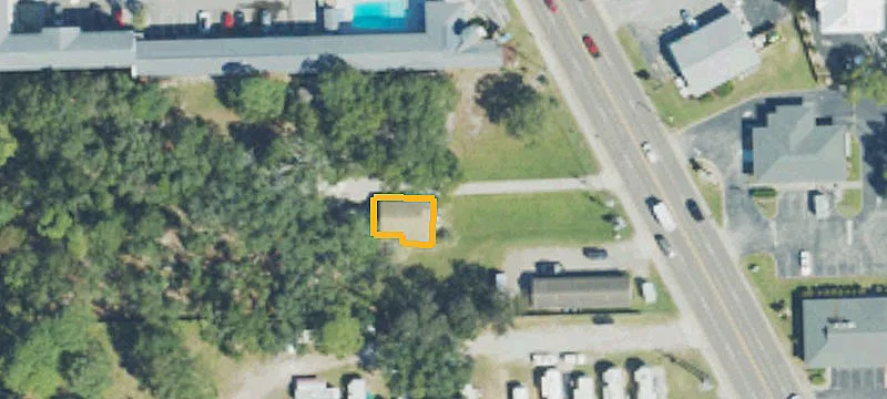 607 Lk Park N Blvd