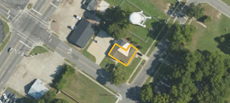 102 Noble St