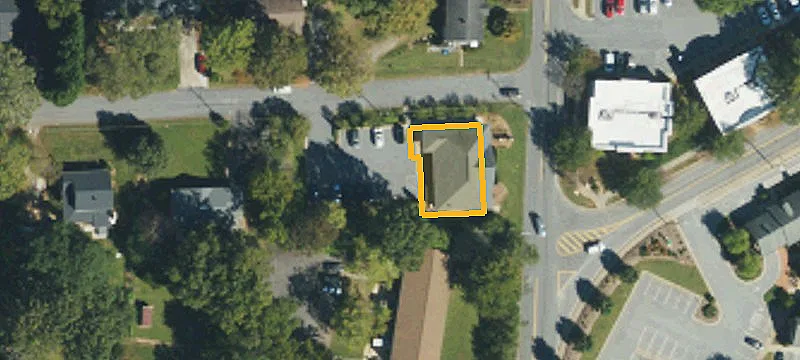 1235 4th St NW Dr