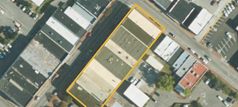 3747 Main St