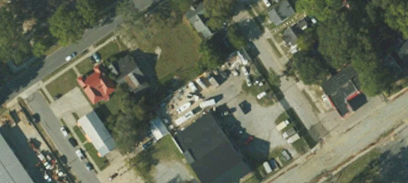 107 Manhattan Ave