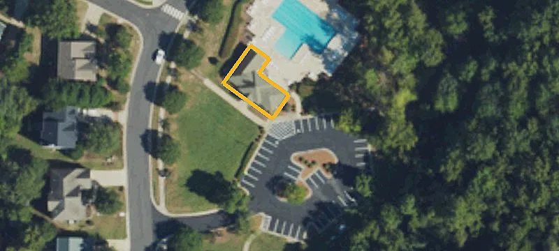 1900 Castleburg Dr