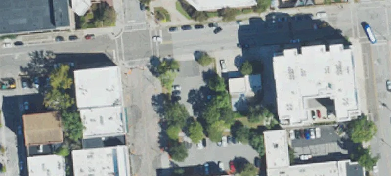 320 Frnt St
