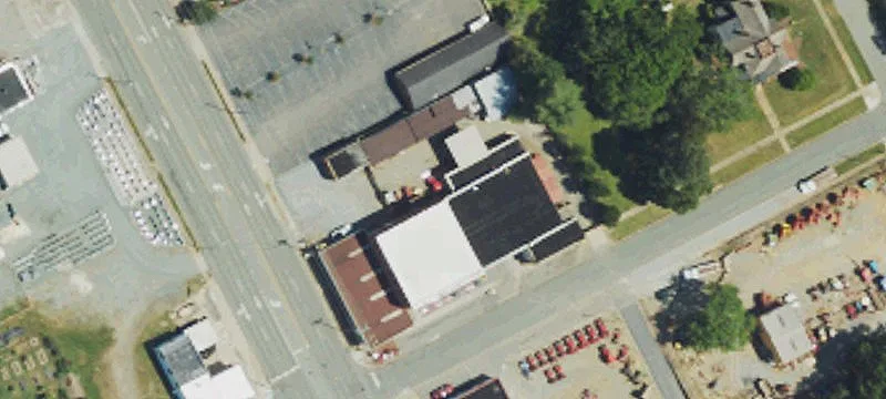202 2nd Ave