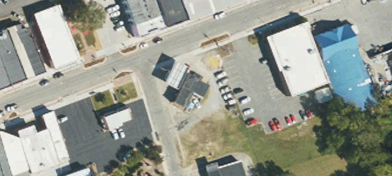 300 Main St
