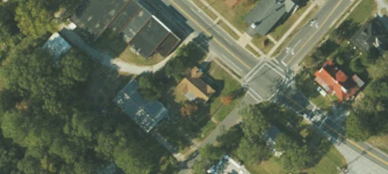 576 Queen St