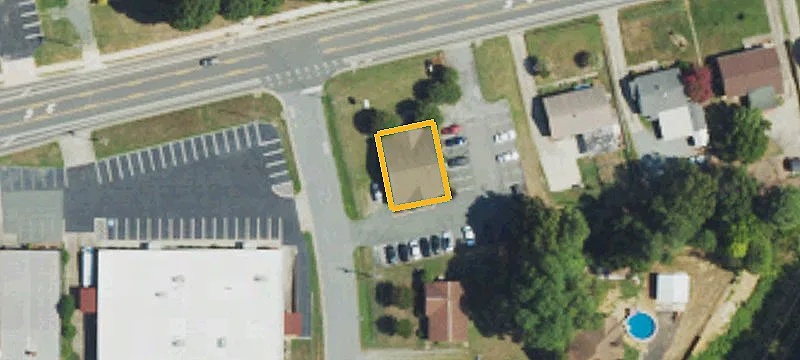 1203 Vaughn Rd