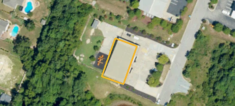 72 Coats Commercial Dr