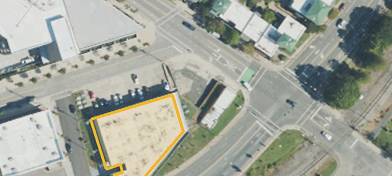 702 Main St