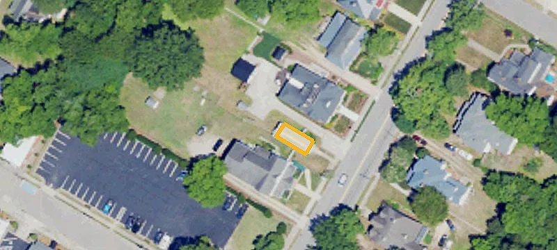 207 12th N Main St