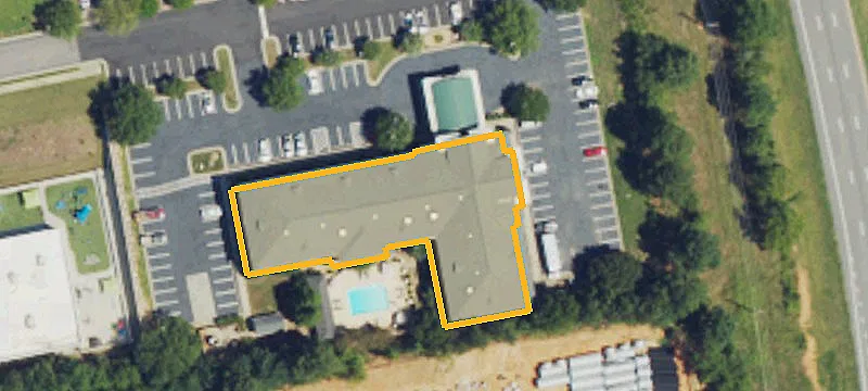 11400 Cmn Oaks Dr