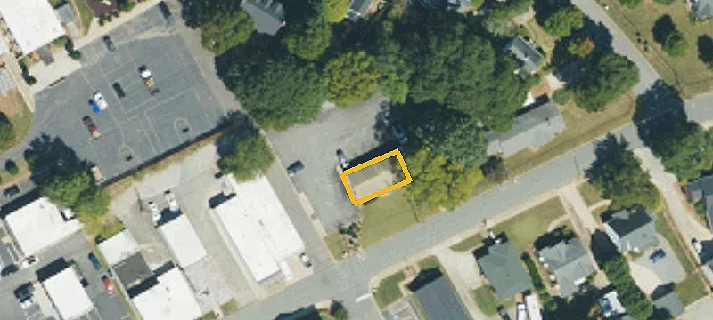 29 Woodrow Ave