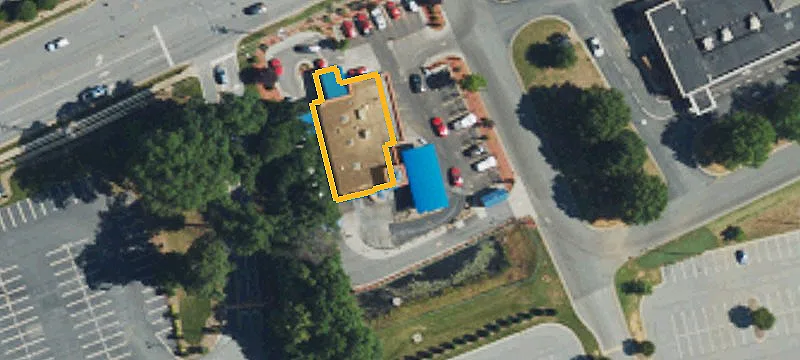 1121 Main St