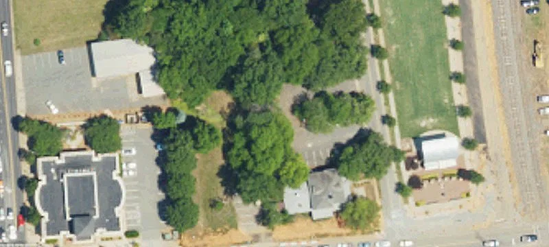 101 Maxwell Ave