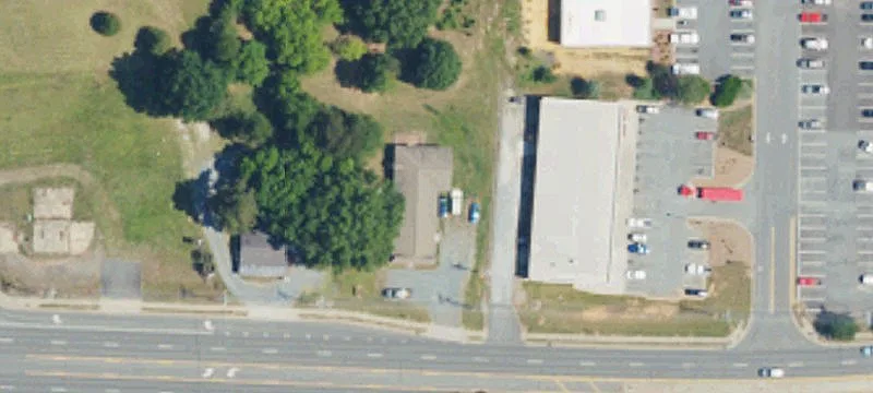 1104 Main W St