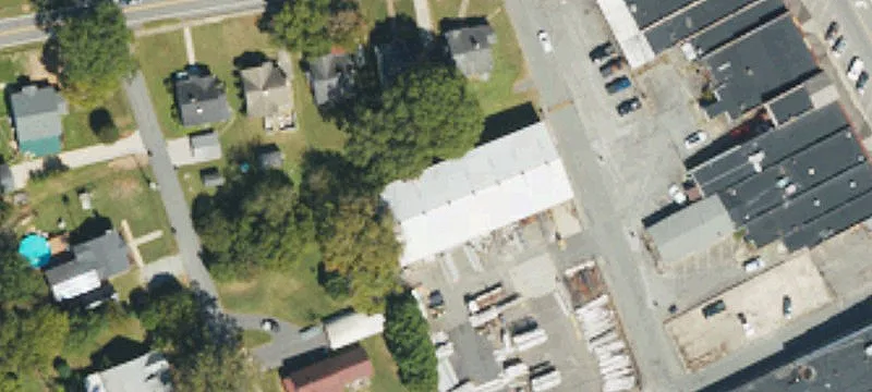 102 Thompson St