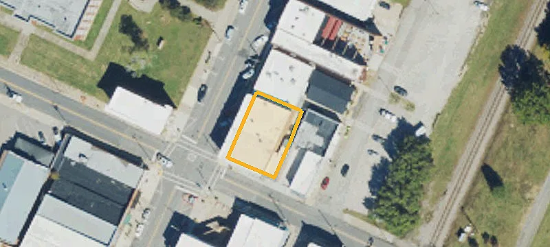 4 Main St