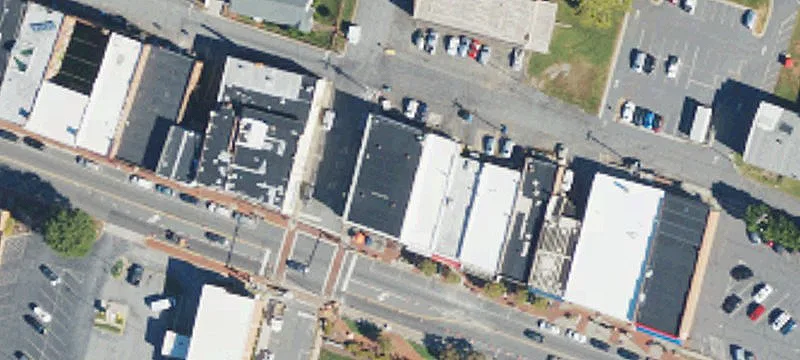 100 Main E St