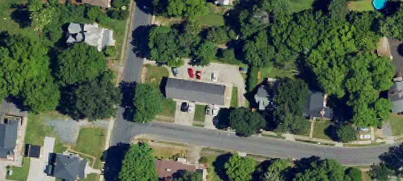 252 Elm St