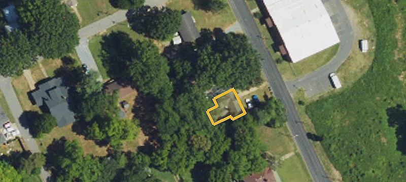 413 Dogwood Ave