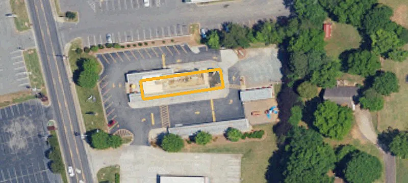 940 Main St