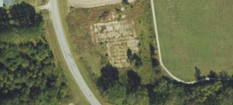 564 Cemetery Rd