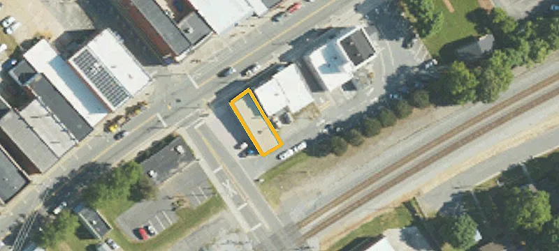 106 Main St