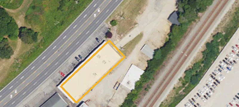 1600 Main St