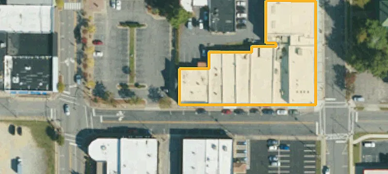 221 Main St