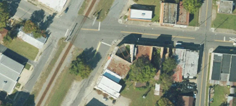 101 Main St