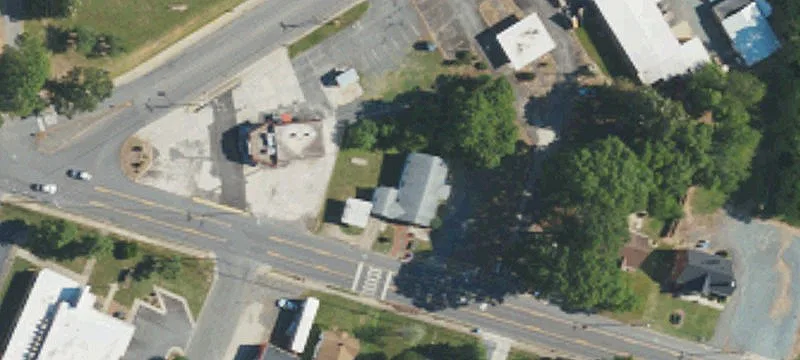 1631 Main St