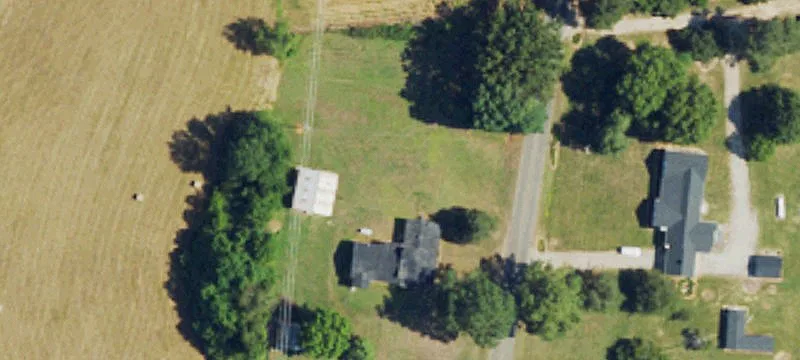 2325 Leonard Rd
