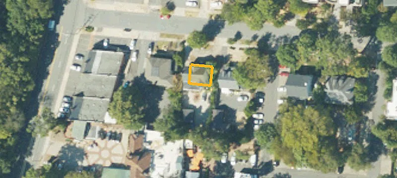 521 Fenton Pl