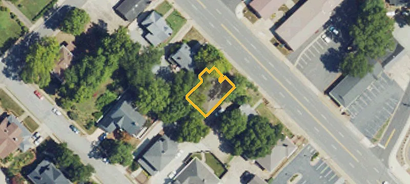 129 Ctr St