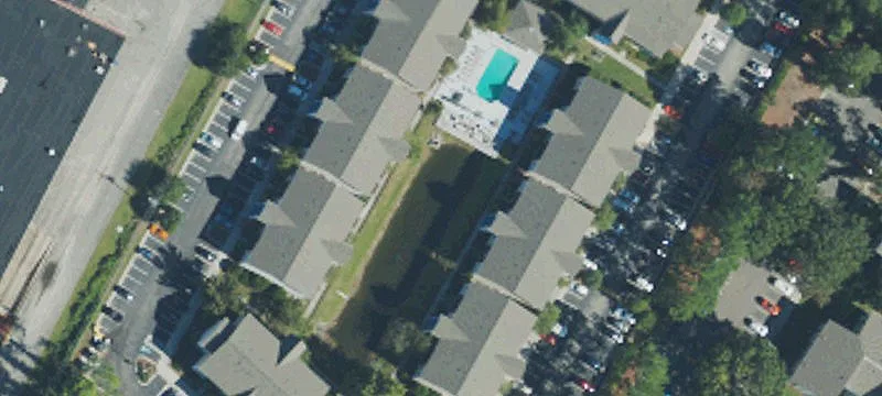 702 Macmillan N Ave