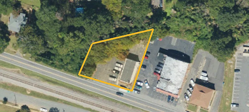 132 Charlotte Ave